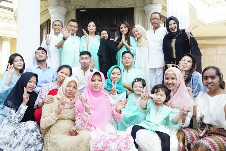Foto Keluarga Anang Hermansyah