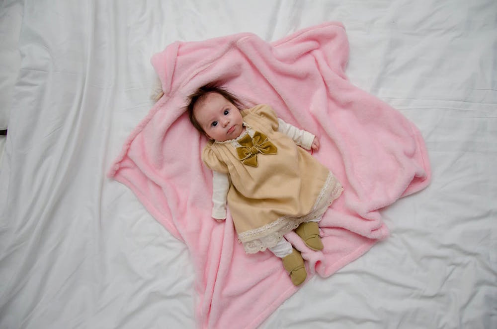 Foto Model Bayi Baru Lahir