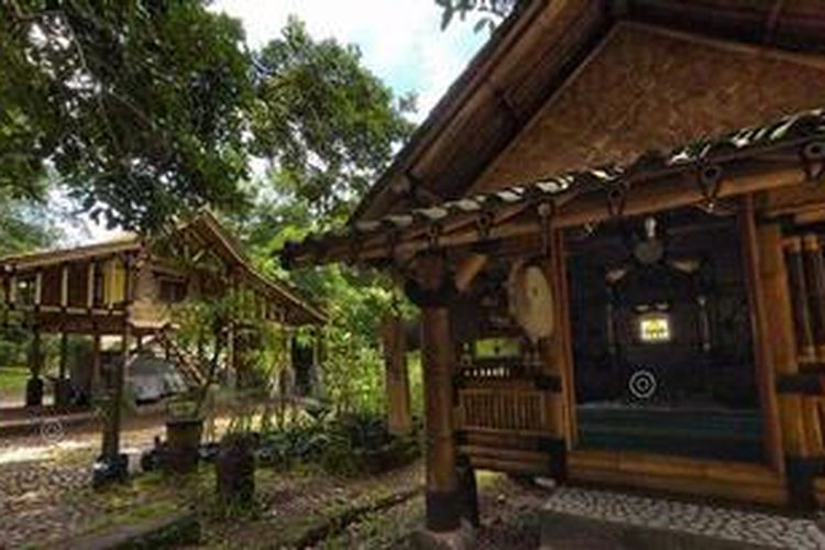 Foto Rumah Bambu