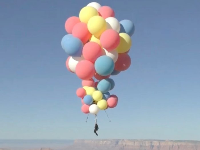 Gambar Balon Terbang
