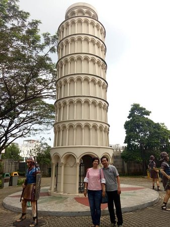 Gambar Menara Pisa