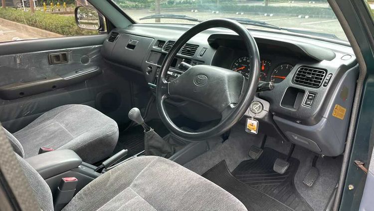 Gambar Modifikasi Interior Mobil Lgx 2000