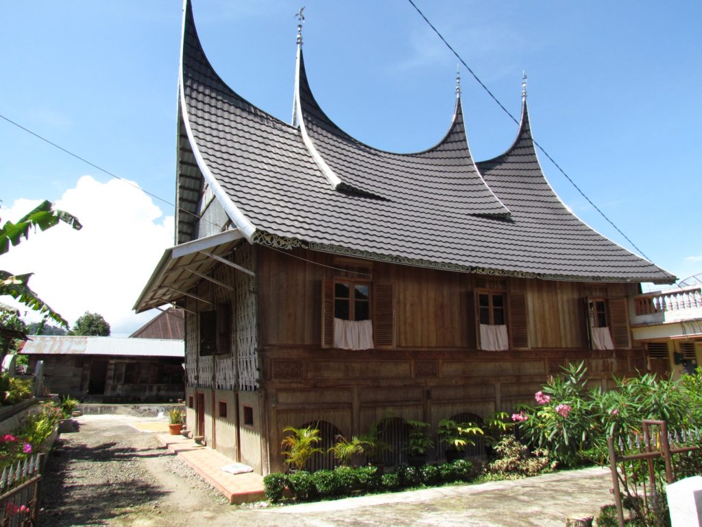Gambar Rumah Adat Minangkabau