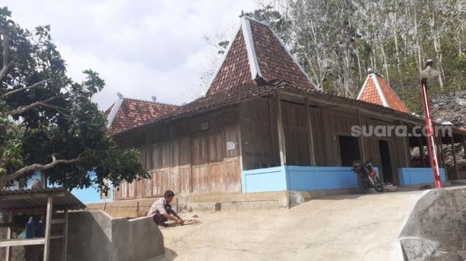 Gebyok Rumah Jawa Desa Kuno