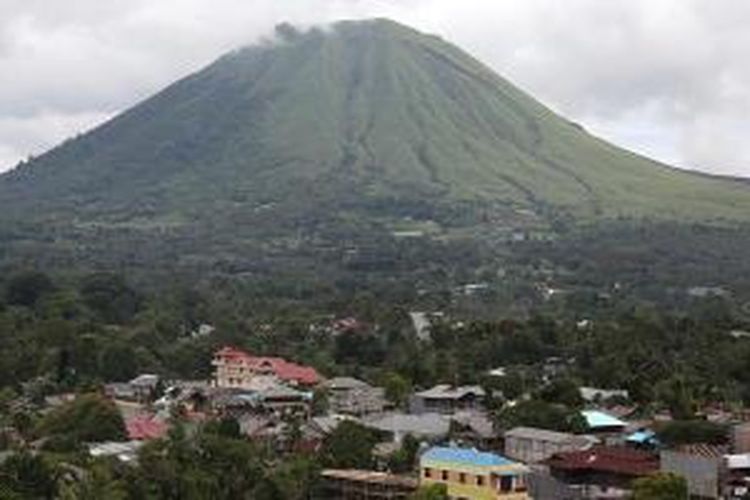 Gunung Meletus Di Manado