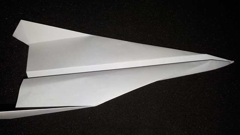 Membuat Origami Pesawat