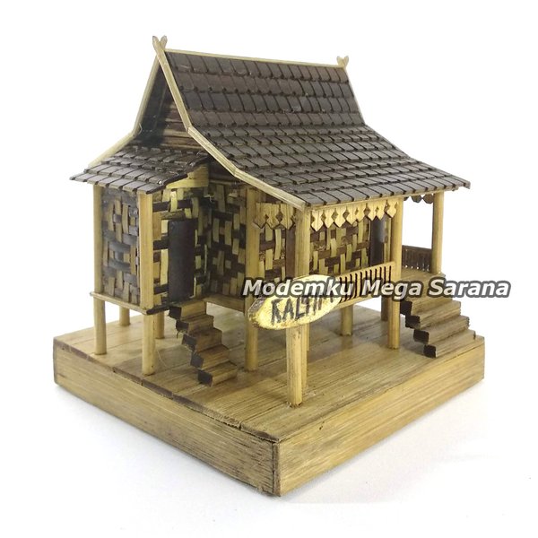 Miniatur Rumah Dari Bambu
