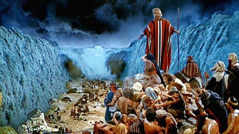 Musa Membelah Laut Merah Dalam Alkitab