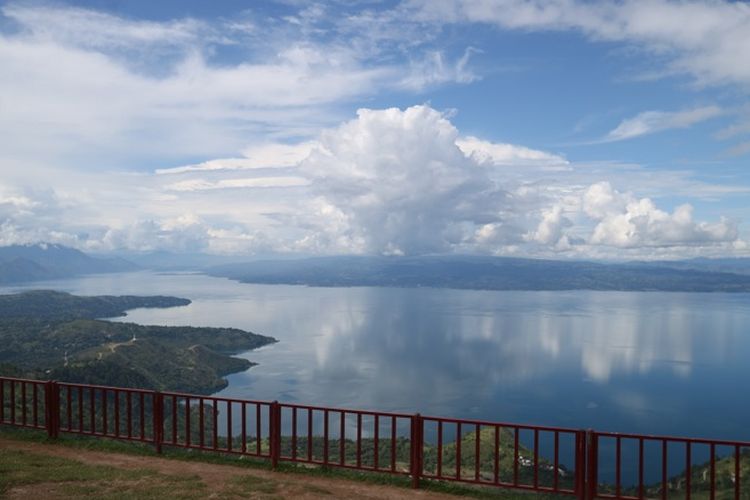 Pemandangan Danau Toba