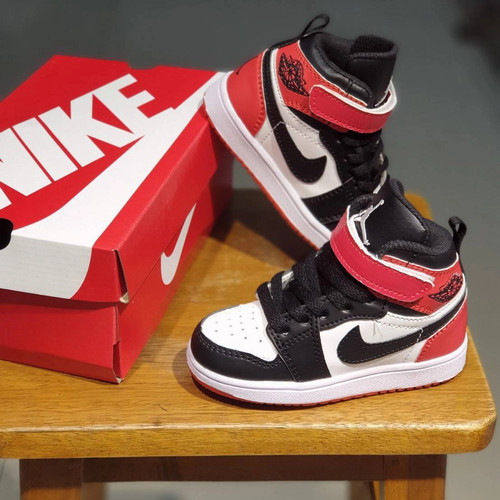 Sepatu Nike Air Jordan Merah